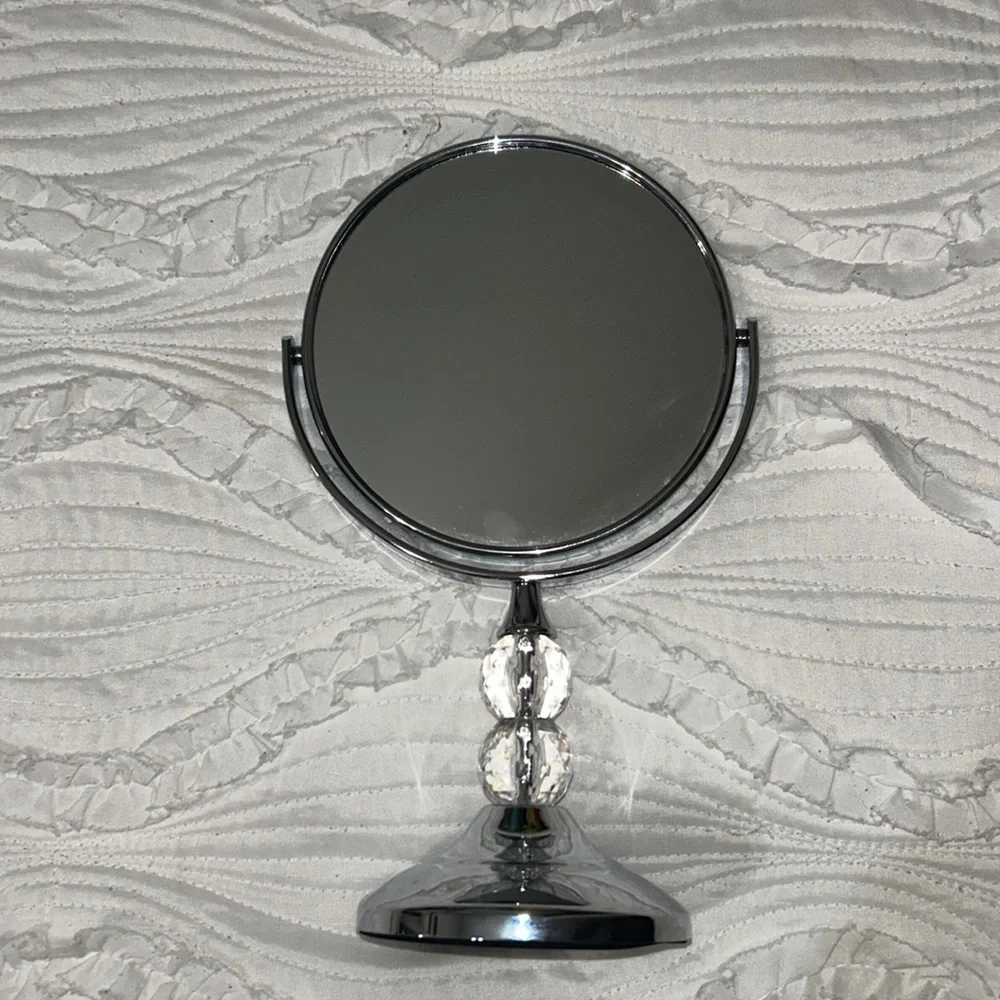 (NWT) Round standing vanity mirror, two sides, with round crystal stand - Picture 1 of 4